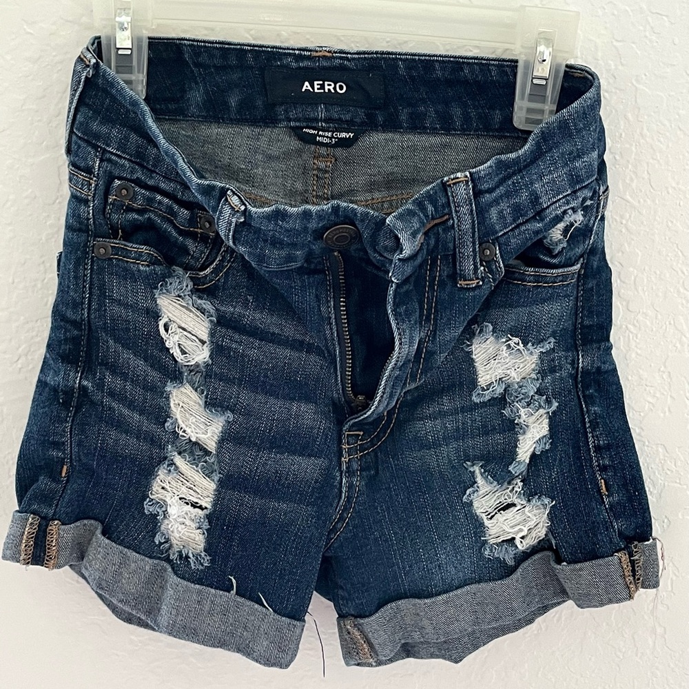 Aeropostale mid-washed high-rise jean shorts